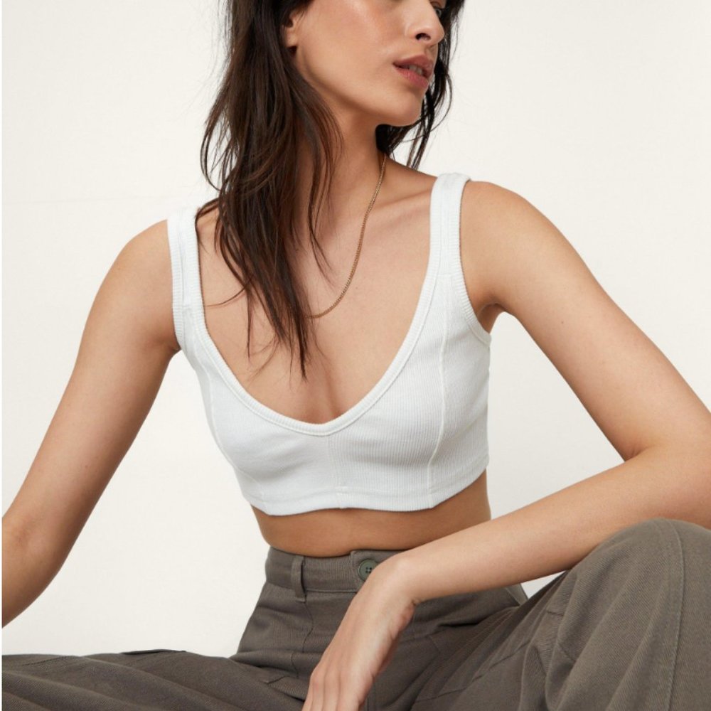 NASTYGAL Premium Ribbed V Neck Crop Bralette – White
